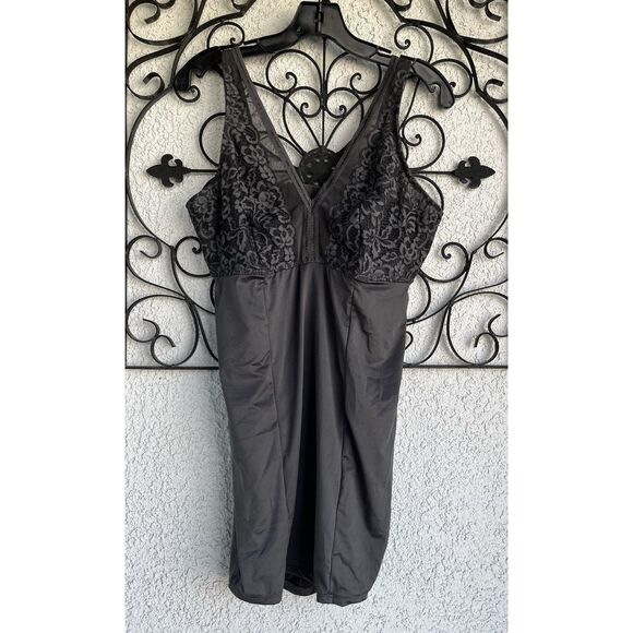 Torrid Gray Lace Chemise - Size 1X - Picture 1 of 7